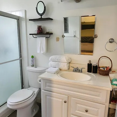 Cozy Private Room & Bath Central Location La Los Angeles Exterior photo
